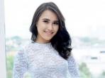 Kerap Dihujat, Kini Ayu Ting Ting Tampil Sederhana dengan Dress Harga Ratus Ribu