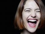 Tak Cuma Buat Bahagia, Ini 7 Manfaat Tak Terduga dari Tertawa