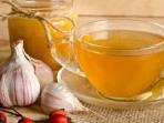 4 Manfaat Menakjubkan Minum Teh Bawang Putih di Pagi Hari, Buktikan!