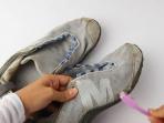 5 Cara Mudah Buat Sepatu Lama Jadi Terlihat Seperti Baru, Buruan Dicoba!