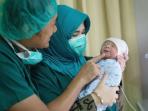 Tak Hanya Zaskia Adya Mecca, 4 Seleb Ini juga Pernah Melahirkan Secara Caesar Lebih dari Sekali