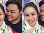 Bukan Ayu Ting Ting, Inilah Pacar Baru Ivan Gunawan? Fotonya Mesra Abis!