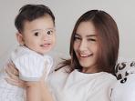 Curhatan Melody Prima Tentang Pernikahan yang Bukan Seperti Dongeng Anak Kecil, Inspiratif  Banget!