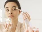 Inilah Kesalahan Wanita saat Menggunakan Make Up yang Justru Membuat Penampilannya Lebih Tua