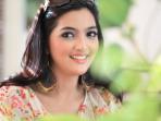 Jarang Terekspos, Inilah Sosok Kakak Kandung Ashanty yang Tak Kalah Cantik 