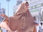Mantap Berhijrah, Begini Penampilan Cantik Kartika Putri Kenakan Hijab Bak Putri Arab