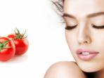 Oleskan Tomat Pada Wajah Secara Rutin dan Lihat Perubahan yang Menakjubkan