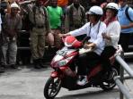 Ternyata Cuma Segini Harga Motor yang Dipakai Presiden Jokowi Saat 'Blusukan' di Papua