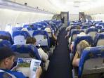 Ternyata Ini Sebabnya Penumpang Harus Menunggu Lama untuk Keluar dari Pesawat Meski Sudah Berhasil Mendarat
