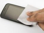 Tips Membersihkan Gadget dengan 5 Bahan Aman Ini