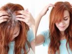 6 Bahan Alami yang Ampuh Bersihkan Rambut Tanpa Perlu Keramas, Buktikan!