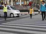 Asal Mula Zebra Cross yang Harus Kamu Tahu, Ternyata Dulunya Bukan Hitam dan Putih