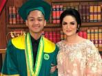 Hadir di Wisuda Anak, Foto Krisdayanti dan Azriel Jadi Sorotan. Ada yang Aneh?