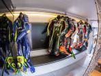 Wearpack Moto GP yang Rusak Gara Gara Jatuh Ternyata Tidak Dibuang Begitu Saja, Ini Penjelasannya