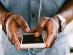 Hati-hati 5 Tipe Penyakit Ini Kerap Menyerang Orang-orang yang Terlalu Lama Gunakan Smartphone