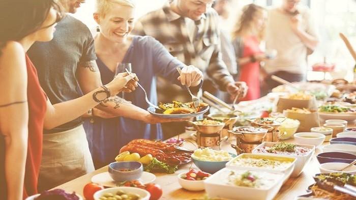 Nggak Perlu Bingung Saat Ultah, 5 Restoran Ini Bakal Ngasih Makanan Gratis Pas Kamu Ultah