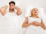 Tak Disadari, Ternyata Ini Penyebab Wanita Mendengkur Saat Tidur 