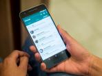 2 Trik Cerdas Baca Pesan WhatsApp Tanpa Perlu Terlihat Online