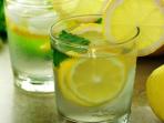Dipercaya Bisa Turunkan Berat Badan, Ini Penjelasan Para Ahli Soal Air Lemon