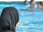 Hati-Hati, 6 Penyakit Ini Sering Menyerang Orang yang Berenang di Kolam Renang Umum