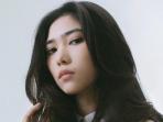 Jadi Musisi Terkenal, Isyana Sarasvati Kerap Rasakan 5 Emosi Ini di Hidupnya