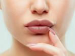 Punya Bibir Gelap? Jangan Minder, Atasi dengan 5 Pilihan Lip Tint Ini