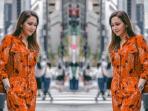 Tampil Simpel Saat di Jepang, Segini Harga Baju yang Dipakai Maia Estianty 