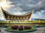 Dibangun Tanpa Kubah, Lihat Indahnya Masjid Raya Sumatera Barat