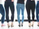 Agar Tak Salah Kostum, Jangan Padukan Skinny Jeans dengan 5 Fashion Item Ini