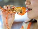 Alregi Seafood Tapi Tetap Nekat Menyantapnya? Hati-hati Deretan Hal Buruk Ini Bisa Terjadi