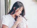 Kenali Teknik Hypnobirthing yang Diterapkan Sharena Delon Saat Melahirkan Anak Kedua