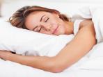 Sangat Disarankan untuk Kesehatan, Ini 5 Manfaat Besar Tidur dengan Menghadap Sisi Kiri
