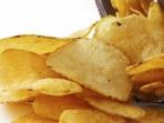 Sering Susah Berhenti Makan Keripik Kentang? Ternyata Ini Lho Penyebabnya!