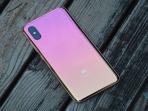Xiaomi Segarkan Warna Mi 8 Pro 