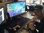 Gara-Gara Kecanduan Main Game Fortnite, Bintang Arsenal Ini Mengalami Cedera Punggung