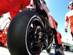 Meski Membuat Tampilan Motor Lebih Sporty, Penggunaan Ban Slick Tidak Disarankan