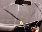  Menghapi Musim Hujan, Simak Pilihan Air Wiper Buat Mobil