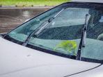 Jarang Diketahui, Ini Risiko Mencampur Air Wiper Dengan Sabun 