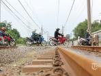 Jangan Coba-Coba Terobos Pintu Perlintasan Kereta Api, Selain Berbahaya Ini Sanksinya