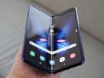Samsung Siapkan Ponsel Lipat Berikutnya Berpotensi Mirip Dengan Motorola RAZR