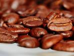 Terdengar Aneh, Namun Ini 4 Manfaat yang Akan Diterima Tubuh Saat Menambahkan Minyak Kelapa ke dalam Kopi