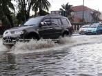 3 Rekomendasi Mobil SUV Ini Aman untuk Terjang Banjir