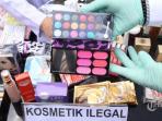 Jangan Asal Pakai & Incar Harga Murah, Begini Efek Bahaya Pakai Kosmetik Palsu di Kulit