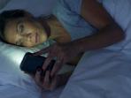 Kerap Disepelekan, Ini Bahaya Menggunakan Ponsel Saat Jam Tidur
