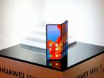 Saingi Samsung dengan Ponsel Lipat, Huawei Kenalkan Mate X