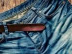 Bukan Seperti Pakaian yang Biasanya, Ini Cara Benar & Paling Baik  Cuci Celana Jeans