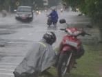 Kenali Penyebab Mesin Motor Mendadak Mati Saat Hujan