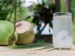 Meski Dikenal Punya Banyak Manfaat, Air Kelapa Punya 4 Efek Buruk