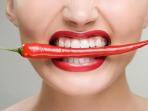 4 Tips & Trik Atasi Kepedasan Saat Makan Cabe