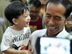 Tak Jauh Beda dengan Anak Artis, Seperti Ini Gaya Cucu Presiden Jokowi dengan Fashion Item Harga Jutaan Rupiah